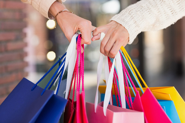 李佳琦、薇婭直播帶貨是記“七傷拳”